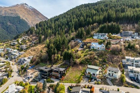 Photo of property in 8 Manchester Place, Queenstown, 9300