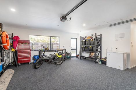 Photo of property in 31 Wells Place, Whitianga, 3510