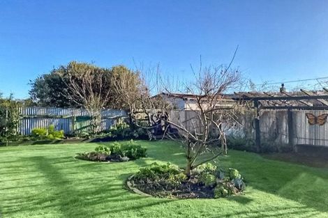 Photo of property in 8b Te Awa Street, Foxton Beach, Foxton, 4815