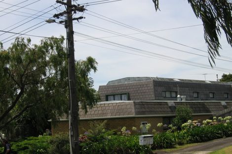 Photo of property in 2/28 Kitenui Avenue, Mount Albert, Auckland, 1025