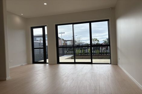 Photo of property in 28/14 Scott Road, Hobsonville, Auckland, 0616
