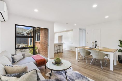 Photo of property in 13 Edendale Road, Somerville, Auckland, 2014