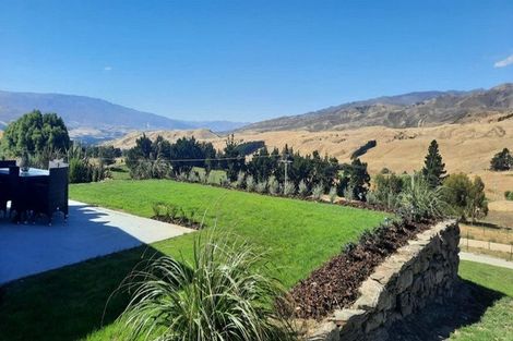 Photo of property in 218 Hawksburn Road, Nevis, Cromwell, 9384