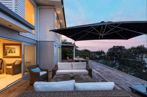 Photo of property in 8 Sykes Avenue, Hatfields Beach, Orewa, 0931