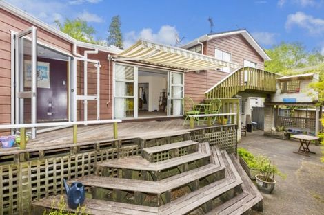 Photo of property in 61 Blue Mountains Road, Pinehaven, Upper Hutt, 5019