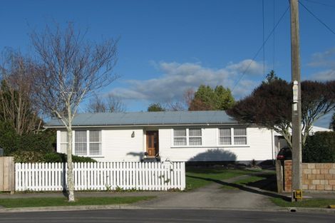 Photo of property in 19 Cedar Place, Hillcrest, Hamilton, 3216