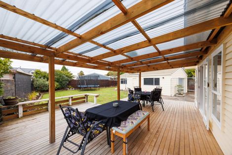 Photo of property in 21 Acacia Street, Kelvin Grove, Palmerston North, 4414