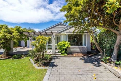Photo of property in 8 Raxworthy Street, Ilam, Christchurch, 8041