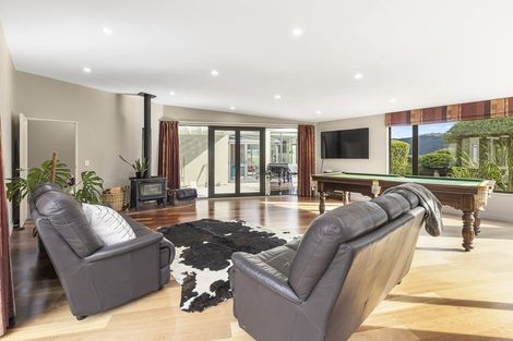 Photo of property in 12 Gladys Scott Place, Tawa, Wellington, 5028
