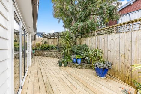 Photo of property in 9 San Marino Drive, Henderson, Auckland, 0612