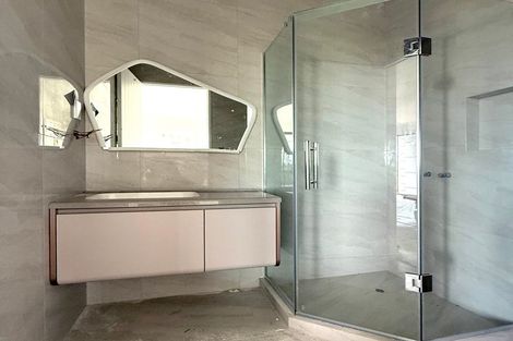 Photo of property in 30 Ridgehill Rise, Flat Bush, 2019