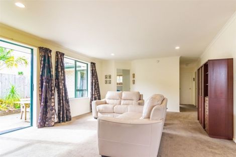 Photo of property in 13 Oakridge Drive, Kerikeri, 0230