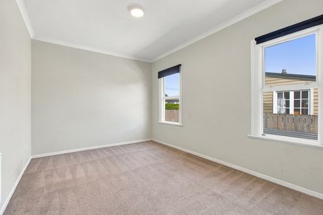 Photo of property in 19 Carey Street, Waitara, 4320