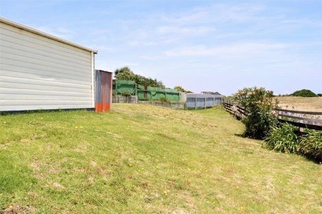 Photo of property in 5 Glenn Street, Castlecliff, Whanganui, 4501