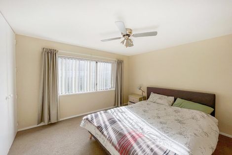 Photo of property in 690a Beach Road, Browns Bay, Auckland, 0630