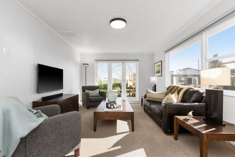 Photo of property in 62b Middle Road, Havelock North, 4130