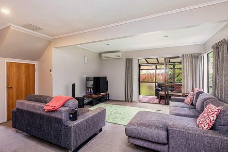 Photo of property in 4/6 Stanhope Road, Mount Wellington, Auckland, 1051