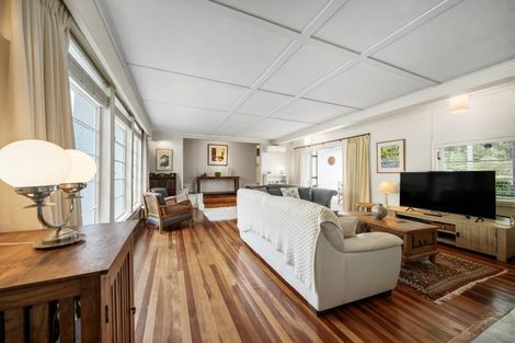 Photo of property in 21 Kopiko Road, Titirangi, Auckland, 0604