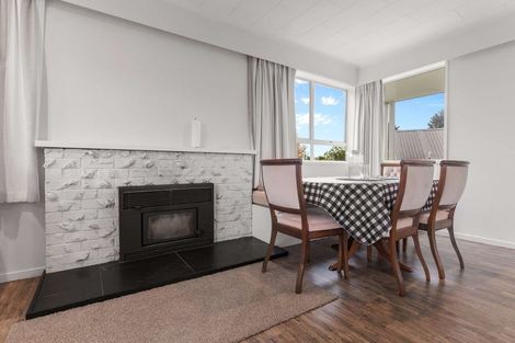 Photo of property in 4 Luxor Place, Pomare, Rotorua, 3015