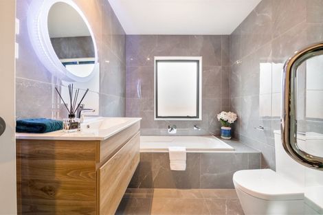 Photo of property in 22 Carrygawley Road, Flat Bush, Auckland, 2019