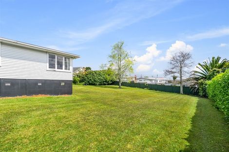 Photo of property in 24 Addison Street, Blockhouse Bay, Auckland, 0600