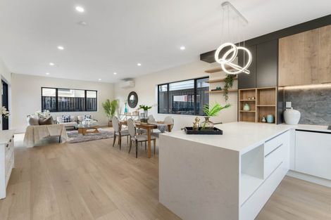 Photo of property in 71b Matipo Road, Te Atatu Peninsula, Auckland, 0610