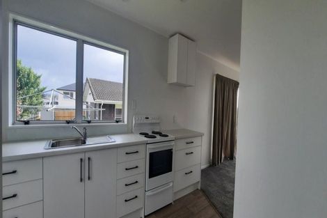 Photo of property in 85 Astley Avenue, New Lynn, Auckland, 0600