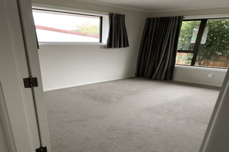 Photo of property in 21 Hawthornden Road, Avonhead, Christchurch, 8042