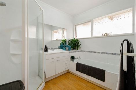 Photo of property in 12 Winslow Heights, Pahurehure, Papakura, 2113