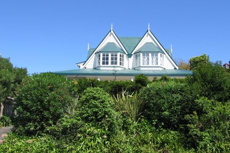 Photo of property in 128 Beach Road, Castor Bay, Auckland, 0620