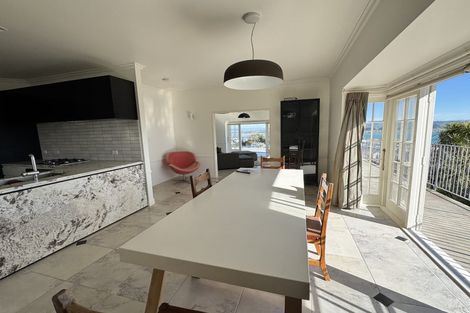 Photo of property in 14 Roslyn Road, Bluff Hill, Napier, 4110