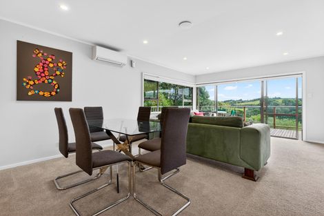 Photo of property in 11 Hillside Crescent, Leigh, 0985