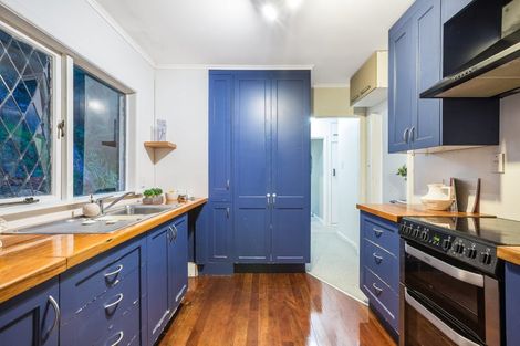 Photo of property in 82 Cluny Road, Plimmerton, Porirua, 5026