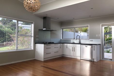Photo of property in 54 Newhaven Terrace, Mairangi Bay, Auckland, 0630
