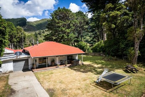 Photo of property in 1455 Akatarawa Road, Akatarawa Valley, Upper Hutt, 5372