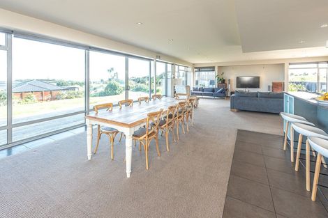 Photo of property in 34 Longbeach Drive, Castlecliff, Whanganui, 4501