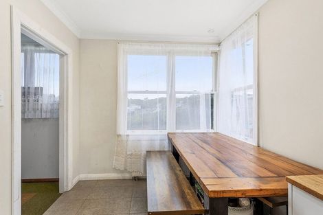 Photo of property in 1 Morere Street, Titahi Bay, Porirua, 5022