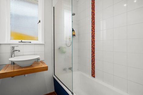 Photo of property in 84 Kingswood Road, Brookfield, Tauranga, 3110