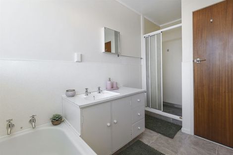 Photo of property in 16c Burrows Street, Tauranga South, Tauranga, 3112