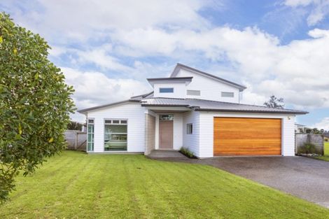 Photo of property in 29 Kewai Street, Omaha, 0986