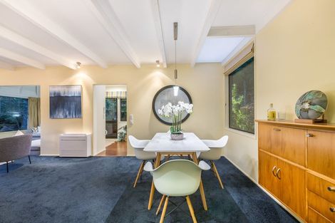 Photo of property in 17 Dillon Street, Lowry Bay, Lower Hutt, 5013