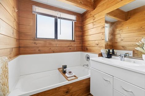 Photo of property in 342 Woodlands Road, Gordonton, Hamilton, 3281