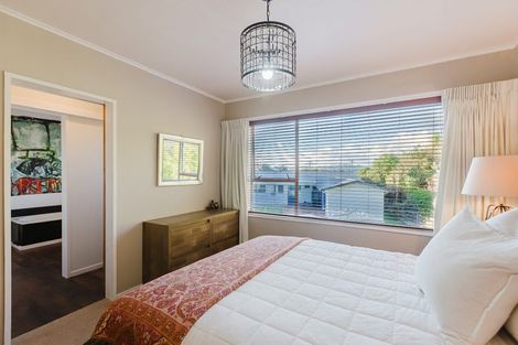 Photo of property in 7 Livet Place, Papakowhai, Porirua, 5024