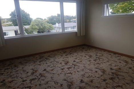 Photo of property in 2 Luton Street, Hokowhitu, Palmerston North, 4410