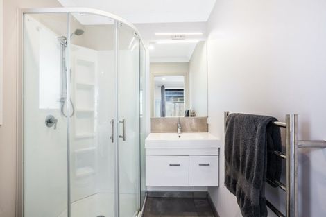 Photo of property in 5 Pohe Street, Waikanae, 5036