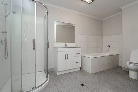 Photo of property in 15a/132 Stancombe Road, Flat Bush, Auckland, 2016