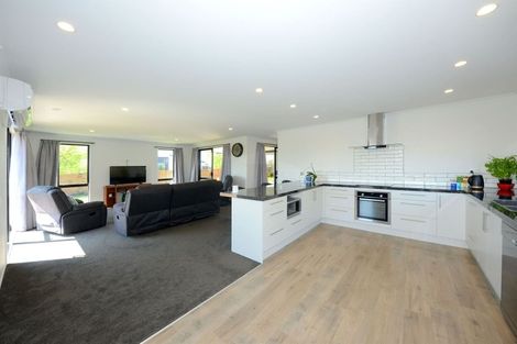 Photo of property in 9 Seaward Street, Pegasus, 7612