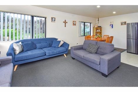 Photo of property in 14 Bohola Rise, Weymouth, Auckland, 2103
