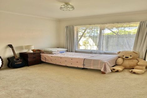 Photo of property in 84 Burswood Drive, Burswood, Auckland, 2013