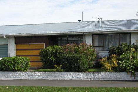 Photo of property in 1 Colman Avenue, Sockburn, Christchurch, 8042